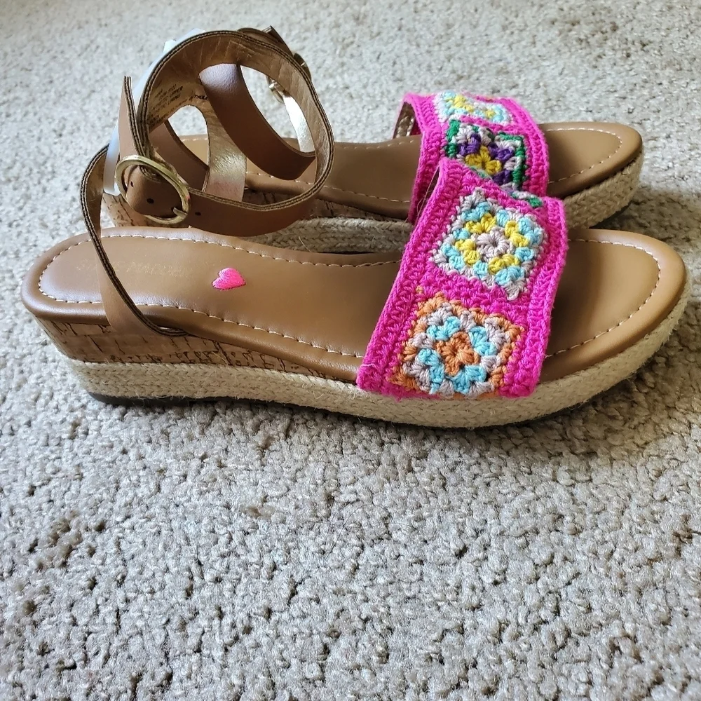 Steve Madden Pink shoes for girls Size 4